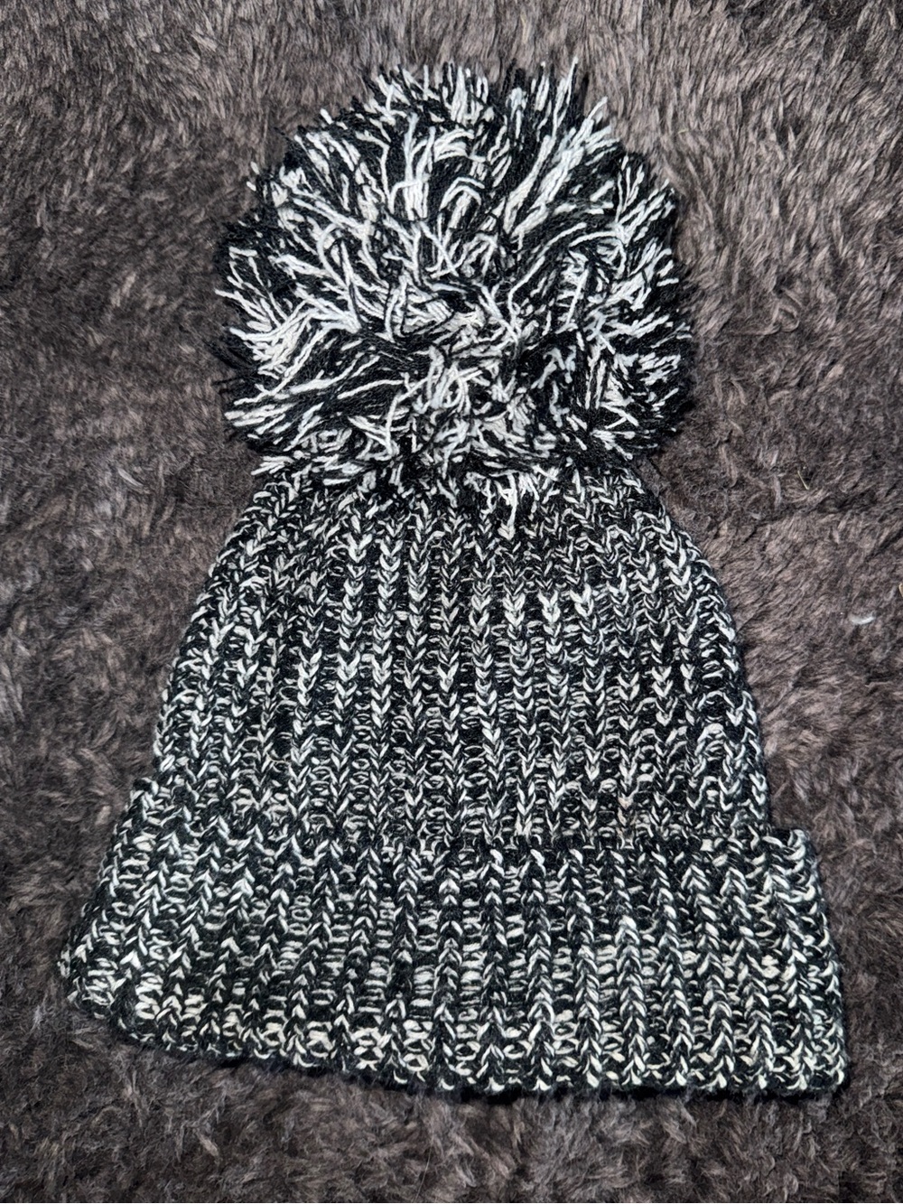 Black and White Pom Knit Beanie